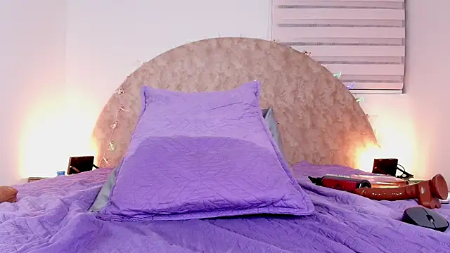 anisha_x's cam snapshot