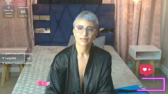 Charlotte__Gray's cam snapshot