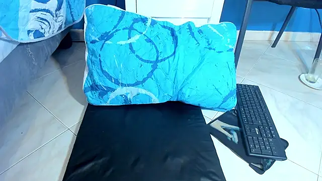 Grettel_w's cam snapshot