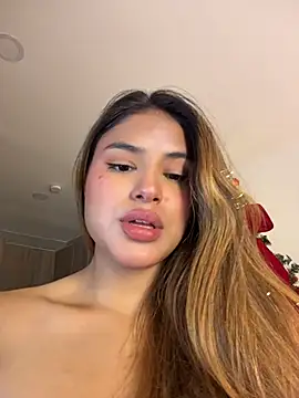 SaraParisi's cam snapshot