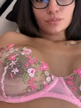 MiaKane99's cam snapshot