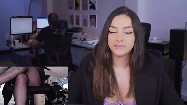 _KimberlyClars_'s cam snapshot