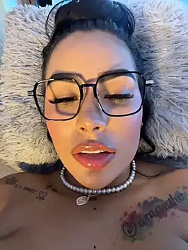 MaddyGray_'s cam snapshot