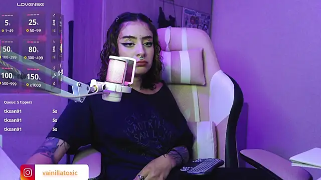 vainilla_doll's web cam