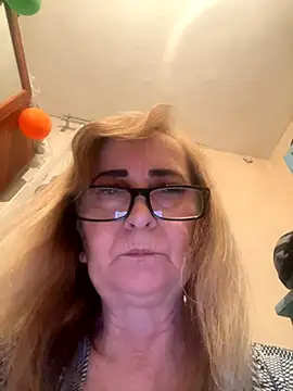 Irina2909@xh's cam snapshot