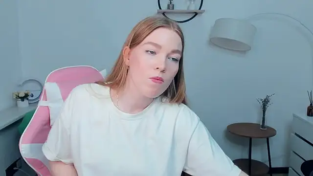 LavetaShiroma's cam snapshot