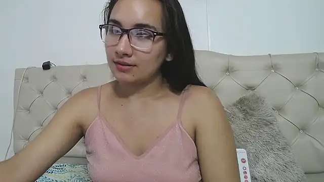 Maylin_horny19's cam snapshot