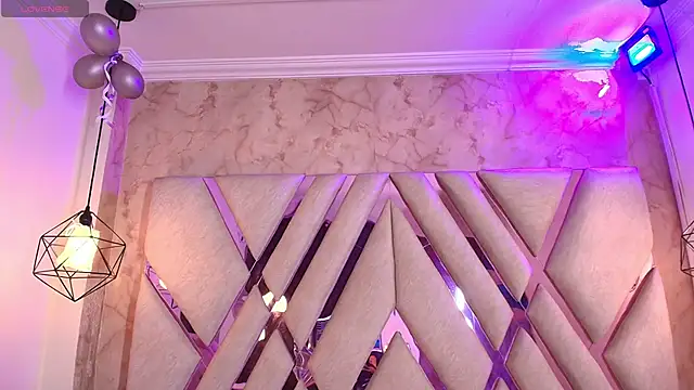 Lilith_curvy's cam snapshot