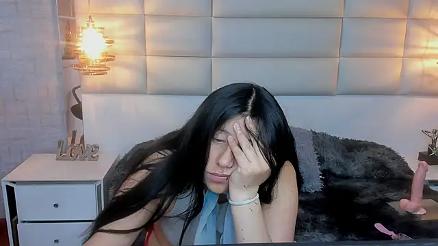 Nohemi_louse's cam snapshot