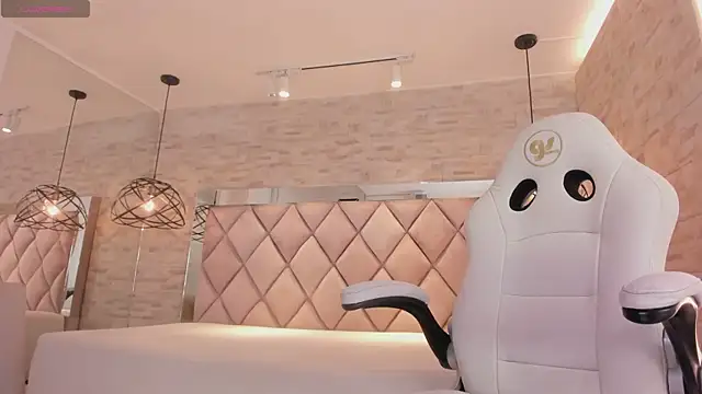 celene_midnight live sex cam