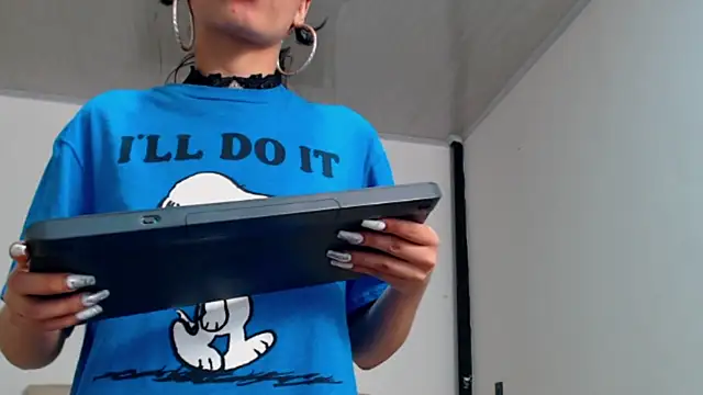 pinky_f00x's cam snapshot