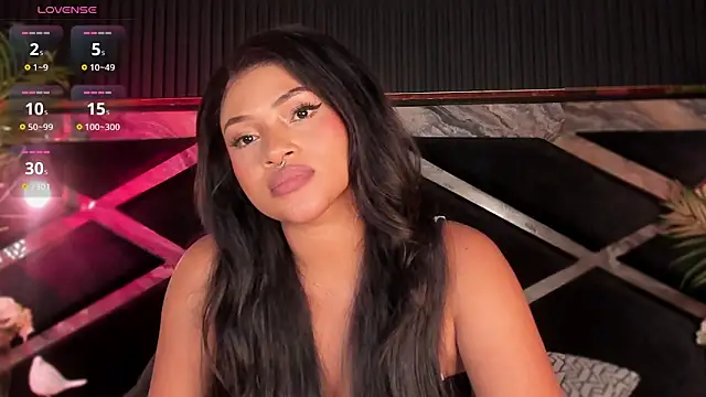 Aluna_sweet live sex cam