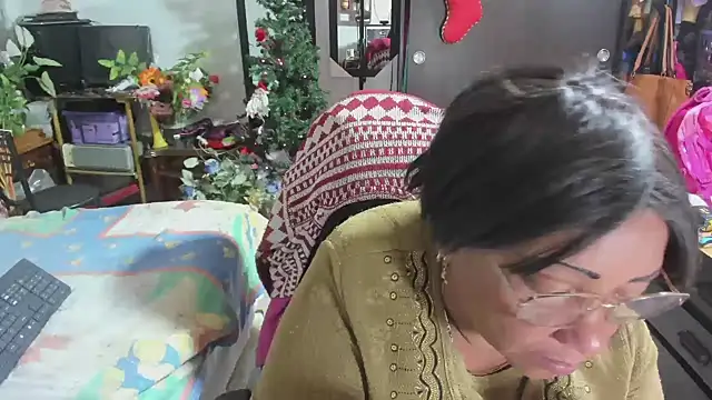 Mrs_mommy_'s cam snapshot