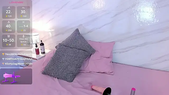 leo_and_mia's cam snapshot