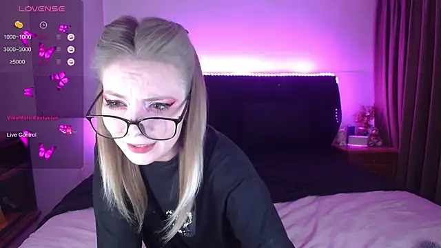 amyshhka's cam snapshot