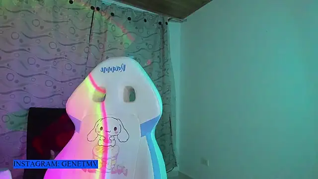 Roxanne_tay live sex cam