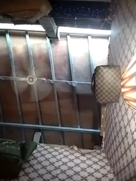 Yourbabyshane live sex cam