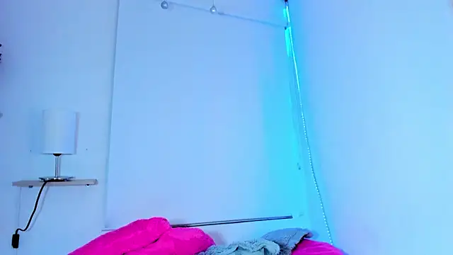 Roxy_Stonee's cam snapshot