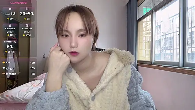 Momo-999 live sex cam