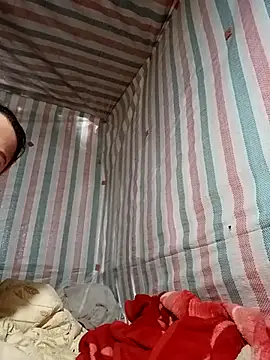 Love-Mama33's web cam