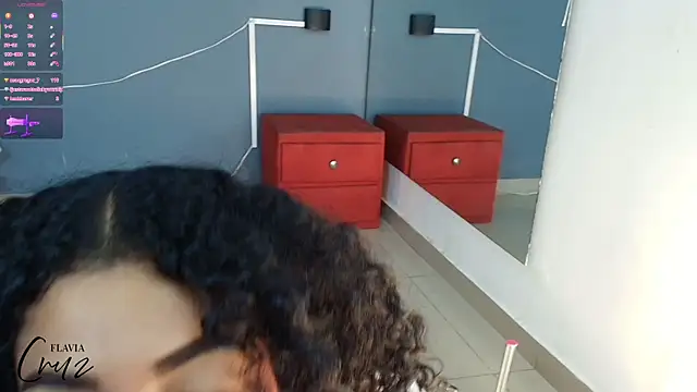 flavia_cruz's cam snapshot
