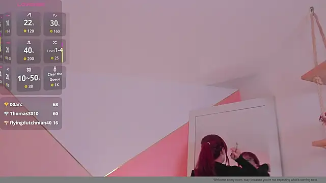 mae_lyra's cam snapshot