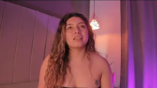 valeria_rouse28's cam snapshot