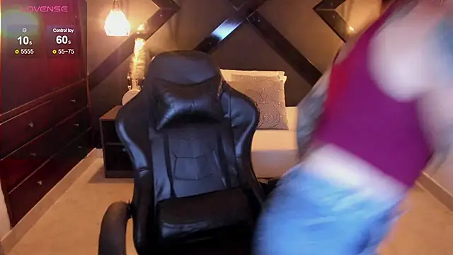 dark_gotica's cam snapshot