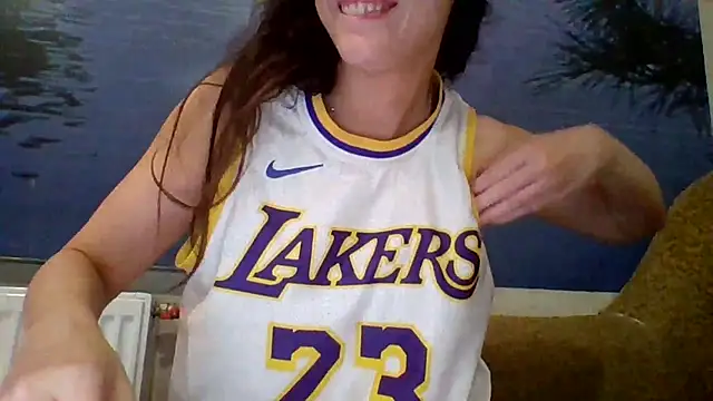 AliceTailor's cam snapshot