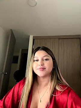 lunablossom_'s cam snapshot