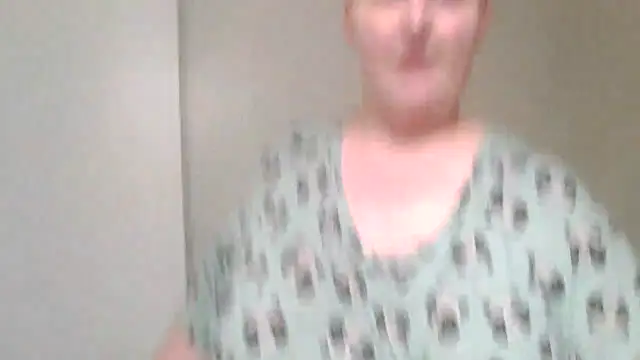 FantasyWifeBri's cam snapshot