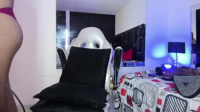 sweetdirtty21 live sex cam