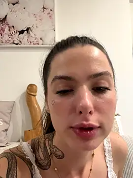 Sugarbellax's cam snapshot