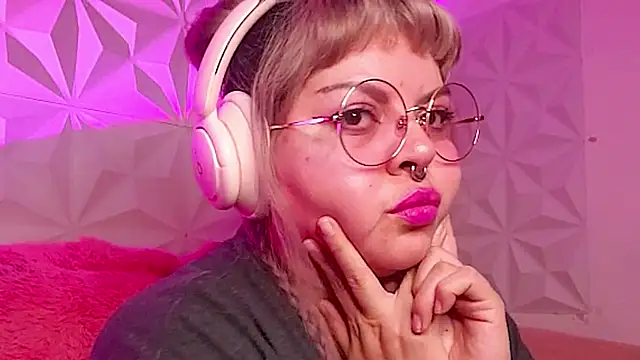 Satyn_doll's cam snapshot