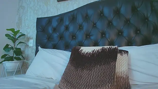 Lander_Cruz live sex cam