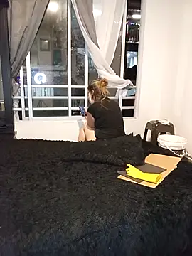 Fernandar2025's cam snapshot