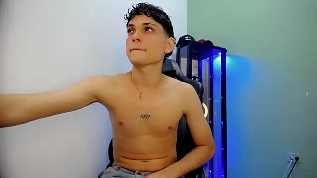 dilan_hott_ live sex cam