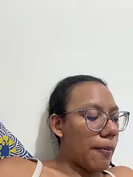 Curly_lily live sex cam