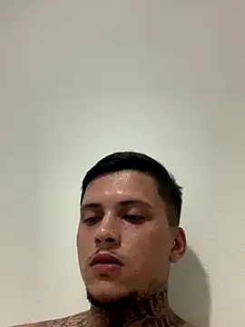 Ryanzl017 live sex cam