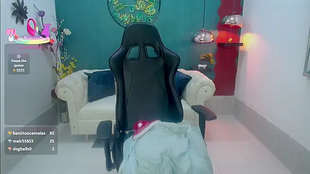 Scandarkmarie's cam snapshot