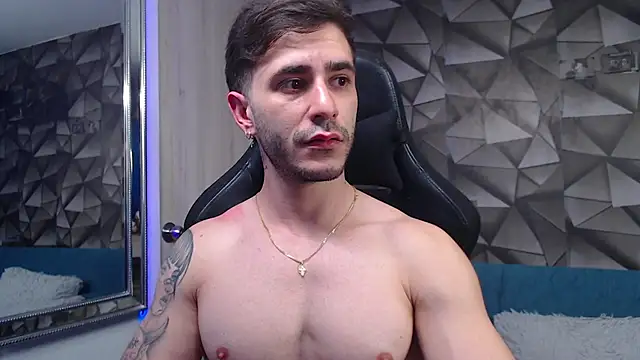 Latino_stud4u live sex cam