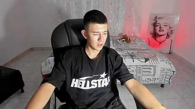 Aleck_Boy live sex cam