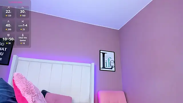 Britanymooree's cam snapshot