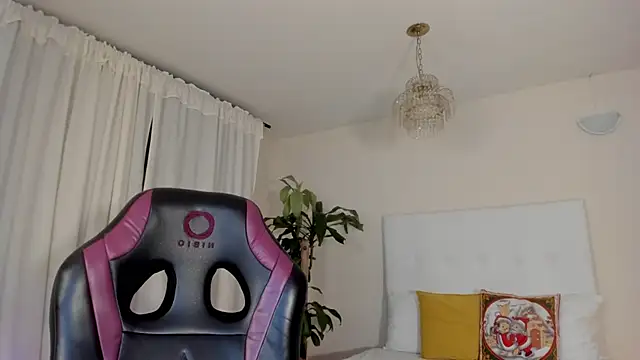 Emmaa_Queen_'s cam snapshot