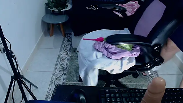 Rubby_Hott's cam snapshot