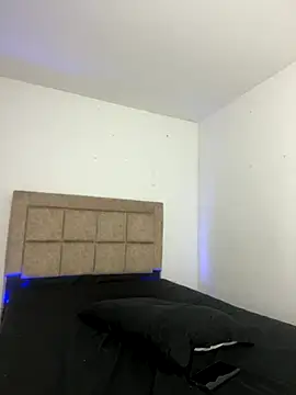 EmilyNoir1's cam snapshot