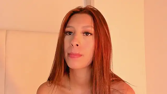 bella_bloomg's cam snapshot