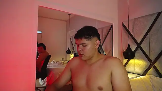 SophieAndLucas's cam snapshot