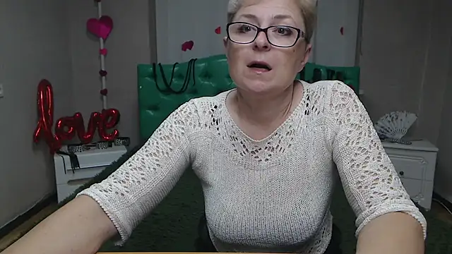 EmiliaGree's cam snapshot