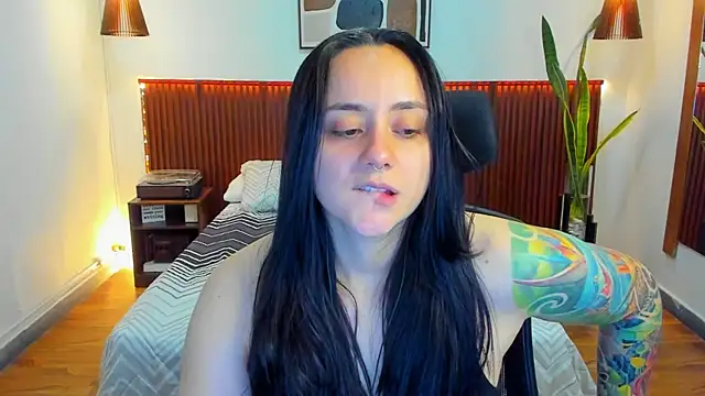 KatherineBond's cam snapshot